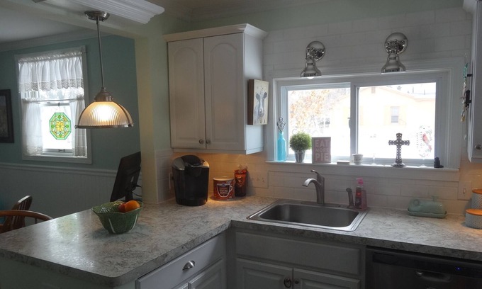 Taylor House | Clean...Comfortable...Custom...Cottage