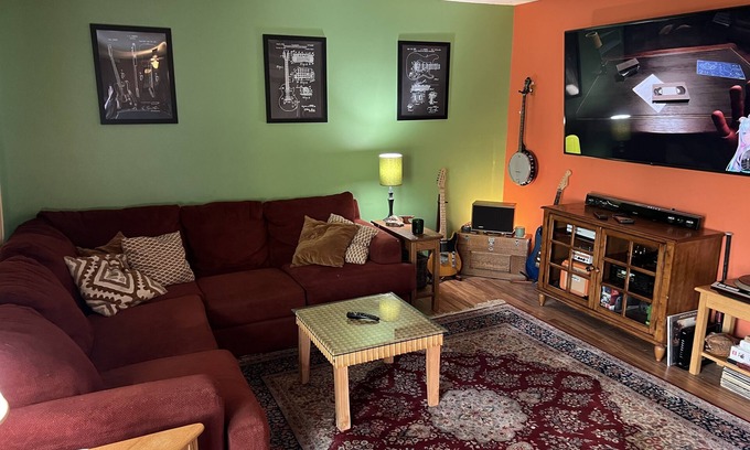 Indianapolis Condo | Clean, Comfortable, and Convenient