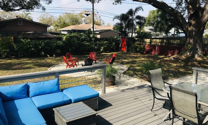 Greater Woodlawn House | Clean, cozy and sylish updated home in one of St. Pete's best neighborhoods!