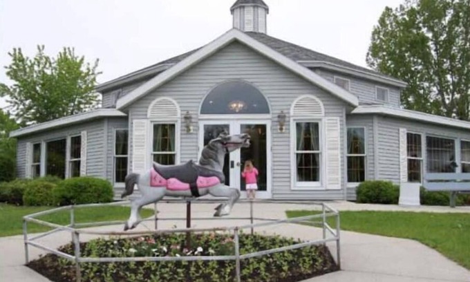 Breckenridge House | Clean & Cozy, Vintage Cottage