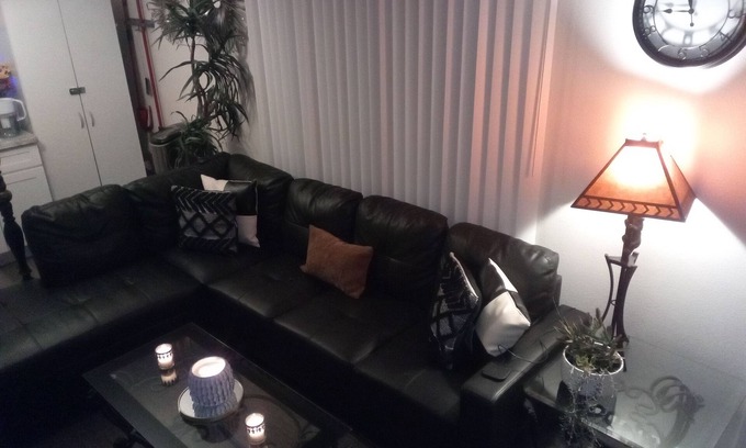 Tower District Apartment | Clean Modern Apartment in Tower District Walk to Nightlife Host On-Site