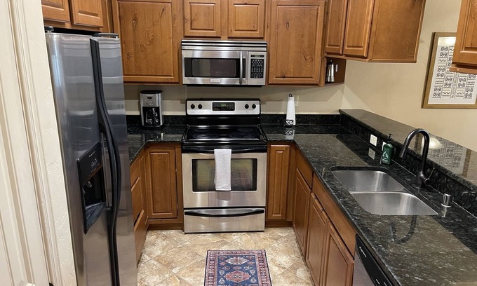 Mesilla Park Condo | Clean, quiet and relaxing