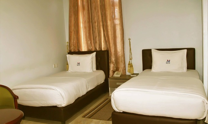 Obuasi House | Clean & Serene Atmosphere for Business and Leisure