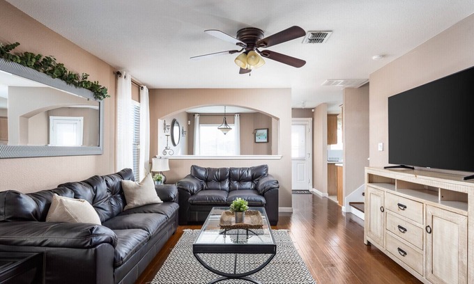 Converse House | CLEAN Serenity! Come relax with us!