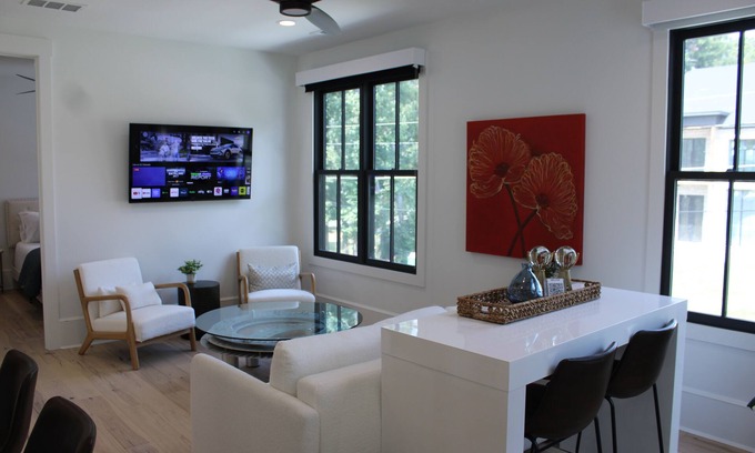 Alpharetta Apartment | Clean, stylish Apartment - Minutes from Downtown Alpharetta