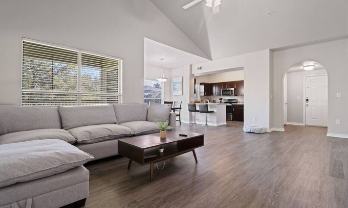 Sugar Land Apartment | Clear Lake Stay w/Pool View: Family Friendly