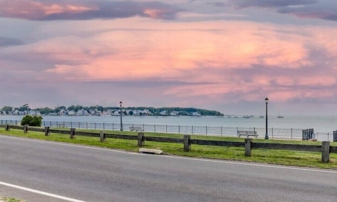 East Shore House | Clear LI Sound waterview, Wedding pics, Yale&Beach