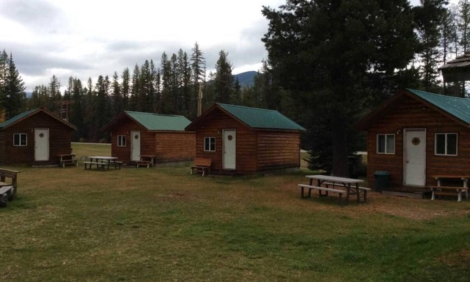 West Glacier Cabin | Clear Sky Resorts Deluxe Cabin