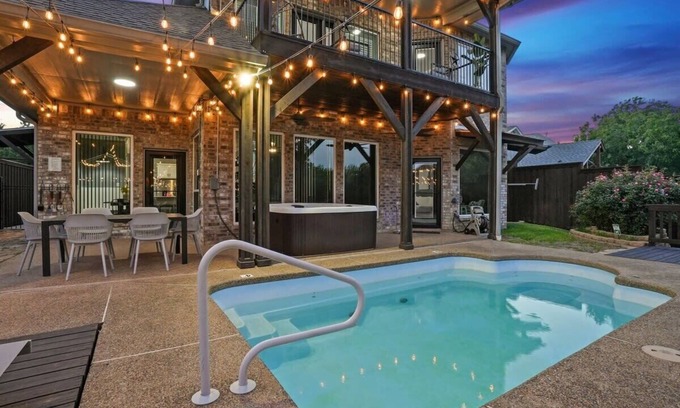 Lewisville House | Clearview Castle - Pool*, Jacuzzi, Lake View