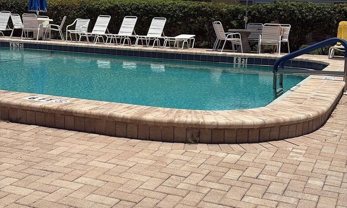 Clearwater Condo | CLEARWATER FLORIDA - SEASONAL RENTAL - 2 BEDROOM 2 FULL BATHROOMS