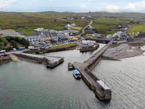 Cleggan Apartment | Cleggan Pierside Apt 2