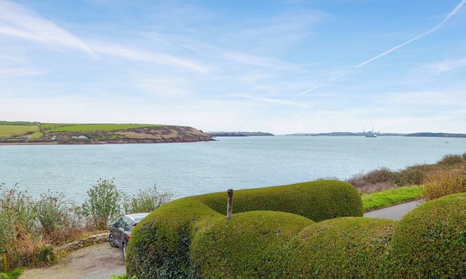 St Brides Cottage | Cliff Cottage - UK43207