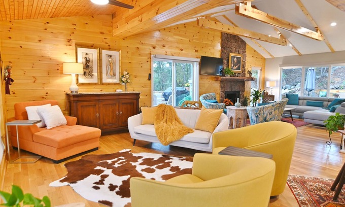 Basye House | Cliff's End a Luxury Family Retreat