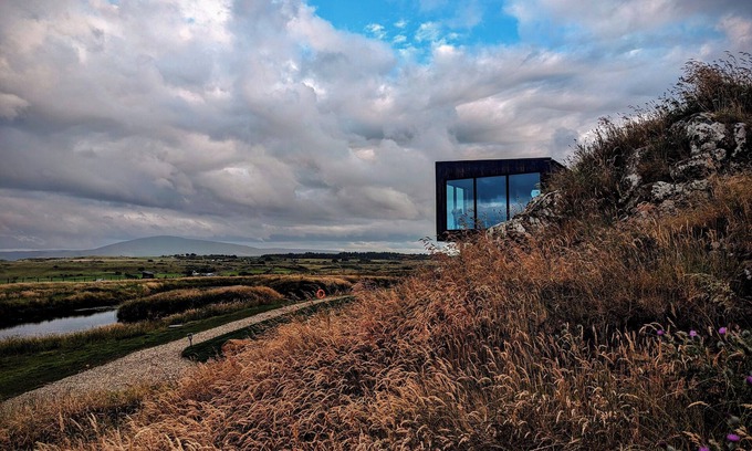 Ballycastle Cabin | Cliff Top Retreat with Private Hot tub (Cab2)