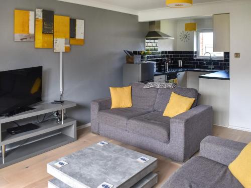 Hopton House | Cliff Top Villa