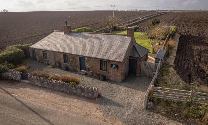 Letham Grange House | Cliff Walk Cottage