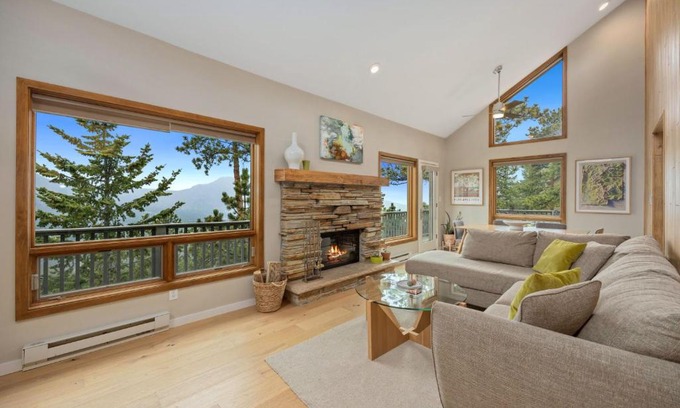Windcliff Estates Apartment | Cliffview Luxury Vacation Rental at Windcliff home