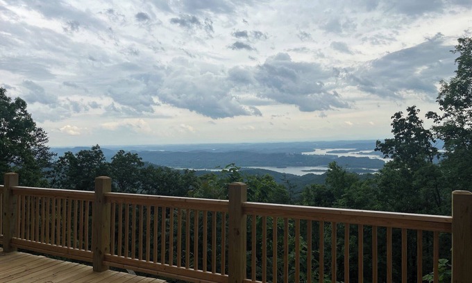 Bean Station House | Clinch Mountain Hideaway: Top of the World View