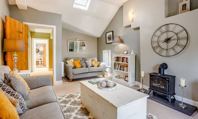 Tidenham Cottage | Clock Cottage - Luxury 2 bed Holiday Let