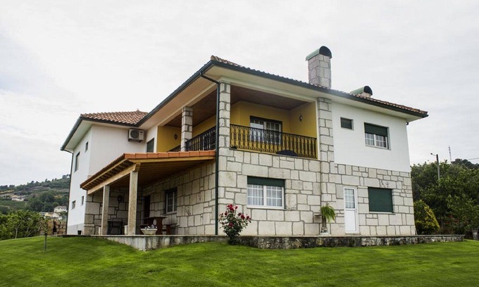 Lamego House | Clock Room