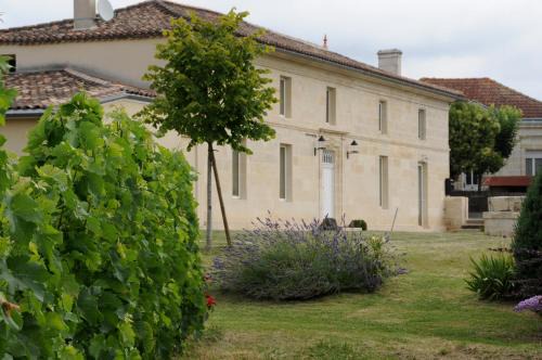 Verac Bed & Breakfast | Clos Monicord