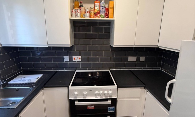 Thamesmead East House | Close London City Airport- Petok - Free Parking