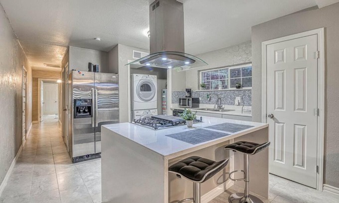 Downtown El Paso Apartment | Close to All, Restfull, Cozy Duplex B in Downtown, UTEP, Hospitals