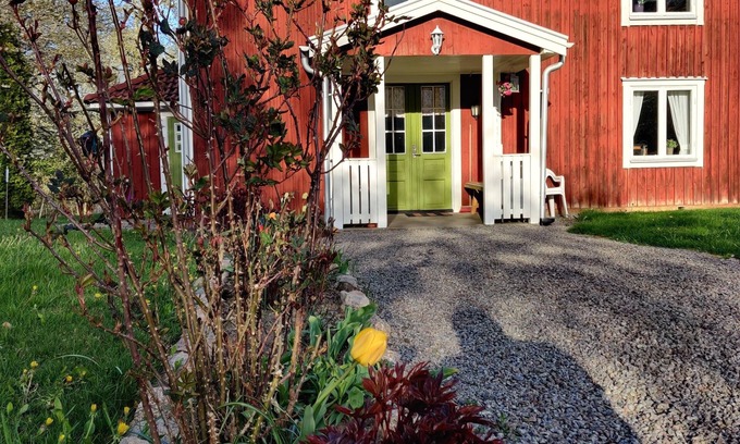 Kinda Municipality Cottage | Close to Astrid Lingrens World and Zoo