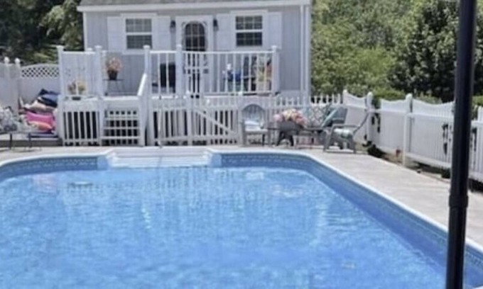 Bluff City House | Close to Bristol Motor Speedway, Casino, Rhythm and Roots!