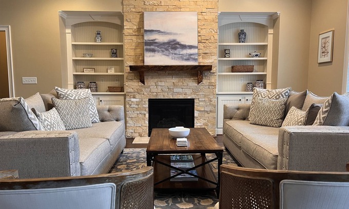 Durham House | Close to Duke & all Durham, Chapel Hill, Raleigh have to offer