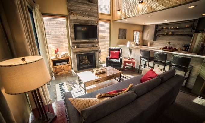 North Park City Condo | Close To Everything In Park City! Steps Away From Skiing, Bus Stop, Free WiFi