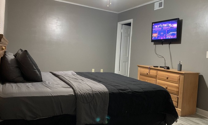 Woodfield Condo | Close to ft. Jackson