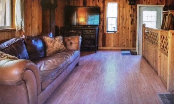 Westshore Estates House | Close to Okanagan Lake, Evely Beach less than 10 minutes away.