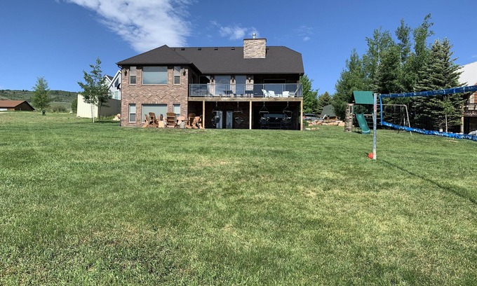 Garden City House | Close to Shakes with Amazing Views of the Lake!