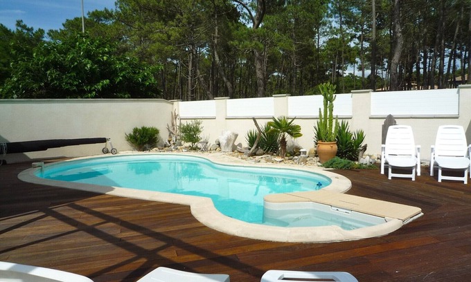 Hourtin-Plage House | Close to the beach, central and comfortable house with a nice pool