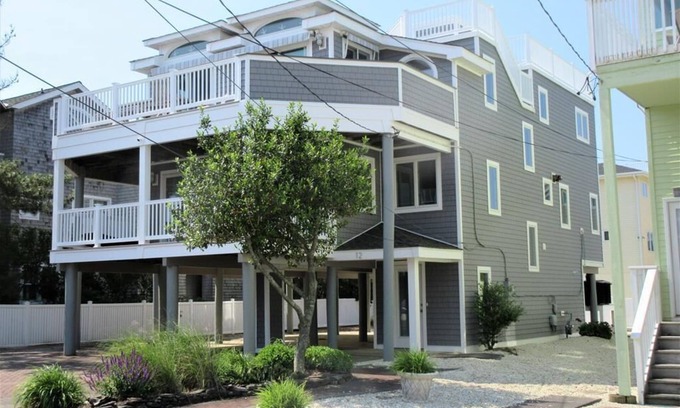 Harvey Cedars House | Close walk to the beach, the perfect home for a single family.