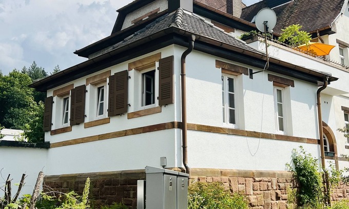 Homburg Apartment | Cloud 9, Apartment mit Anbindung zu A6 und Uniklinik, Eigene Garage