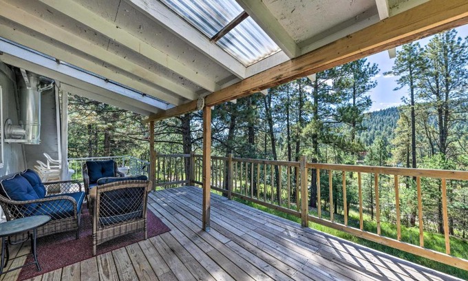 Cloudcroft House | Cloudcroft Cabin with National Forest Views!