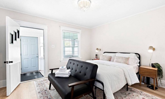 Superior House | Clough · Quaint Cottage on Clough