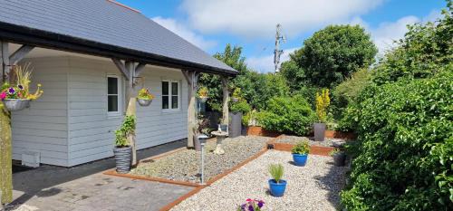Clovelly House | Clovelly Green Cottage