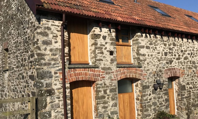 South Molton Cottage | Clover Cottage, East Trayne Holiday Cottages