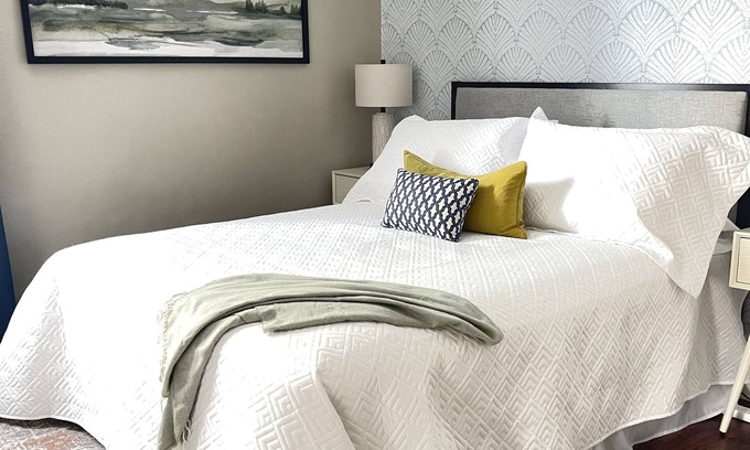 Macon Apartment | Club Calloway - Private Historic Suite in Downtown