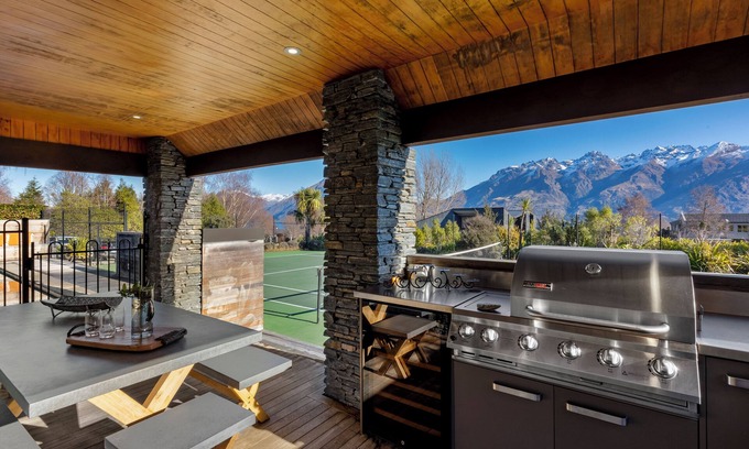 Kawarau Falls House | Club Moana at Oraka (pool, tennis court)