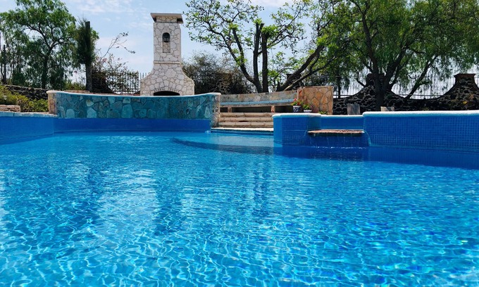 Bernal Hotel | Club Vergel Resort