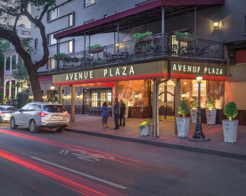 Faubourg Lafayette Resort | Club Wyndham Avenue Plaza