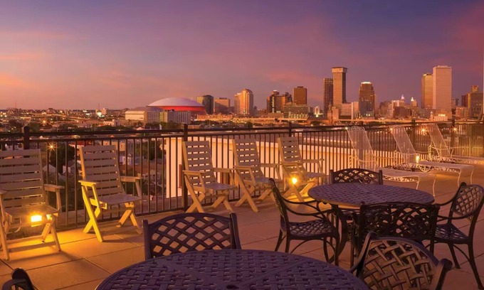Faubourg Livaudais Resort | Club Wyndham Avenue PlazanAparthotel with outdoor pool, near Caesars Superdome