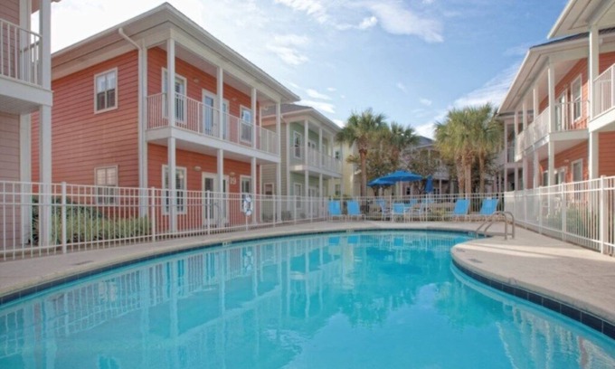 Fort Walton Beach - Destin Condo | Club Wyndham Beach Street Cottages™ - 1 Bedroom