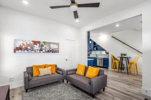 Greater East End House | Clutch City Super-Luxe at East Downtown