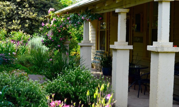 Trawool House | Clyde Cottage