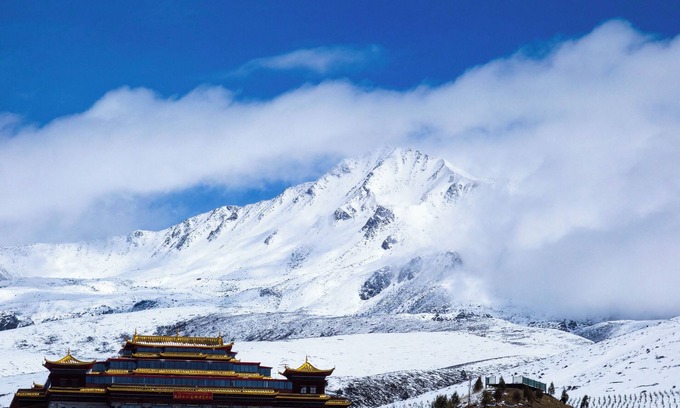 Garze House | LAGA Yak tent Spacious cabin under the Snow Mountain in charming Garzê
